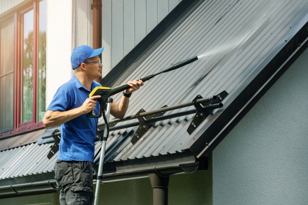 High Pressure Roof Washing